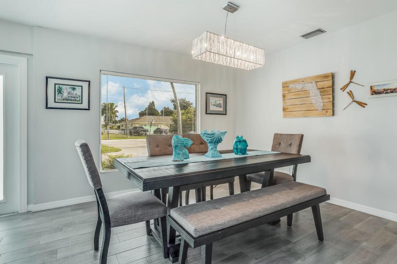 Barsl Retreat Villa Cape Coral Exterior photo